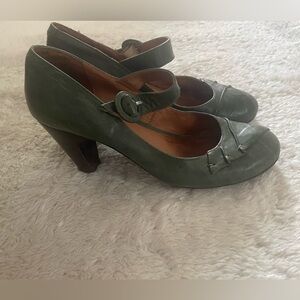 Green block heel shoes